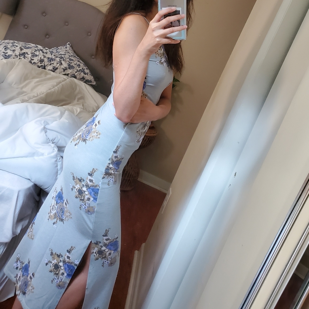 Forever 21 Light Grey Floral Print Dress